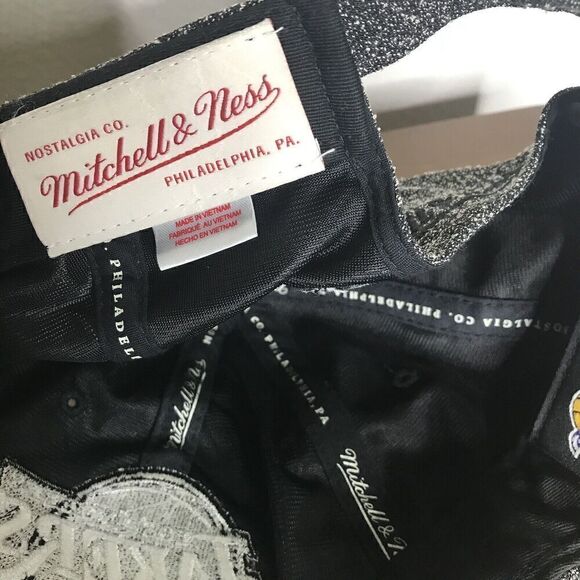 Los Angeles Lakers NBA Mitchell & Ness Hat Strapback Gray Fleck Mens One Size - Picture 5 of 12